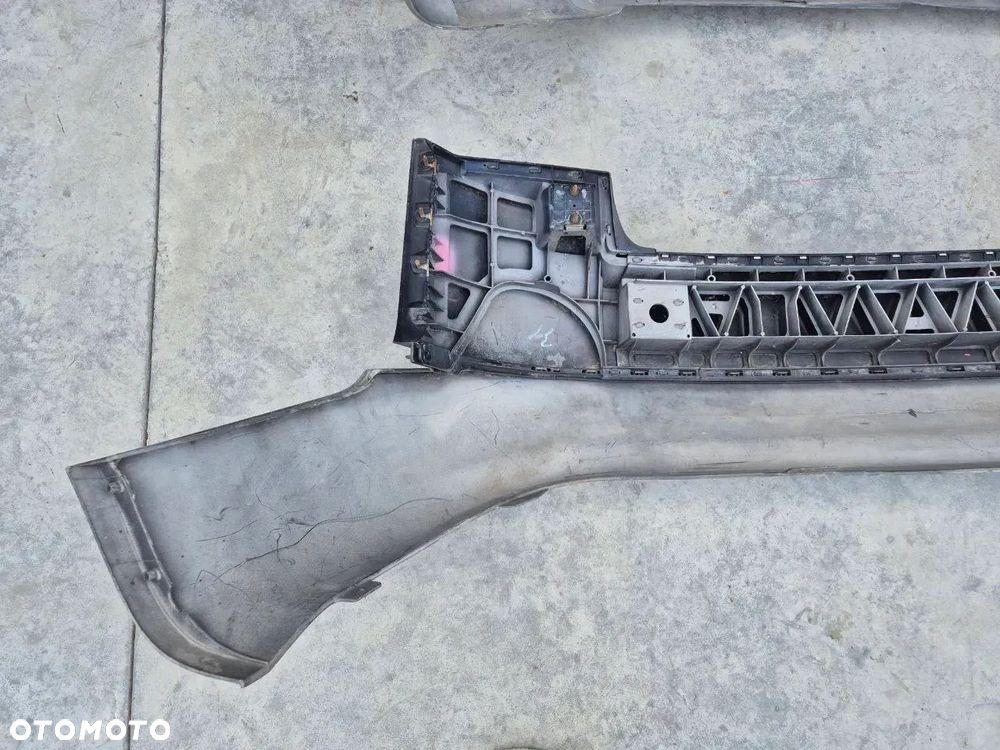 AUDI A4 B6 ZDERZAT TYŁ - 11