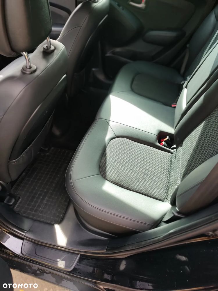 Hyundai ix35 - 11