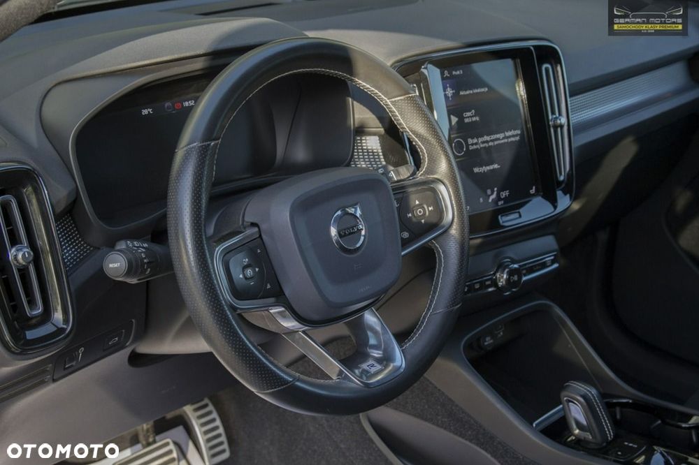 Volvo XC 40 - 24