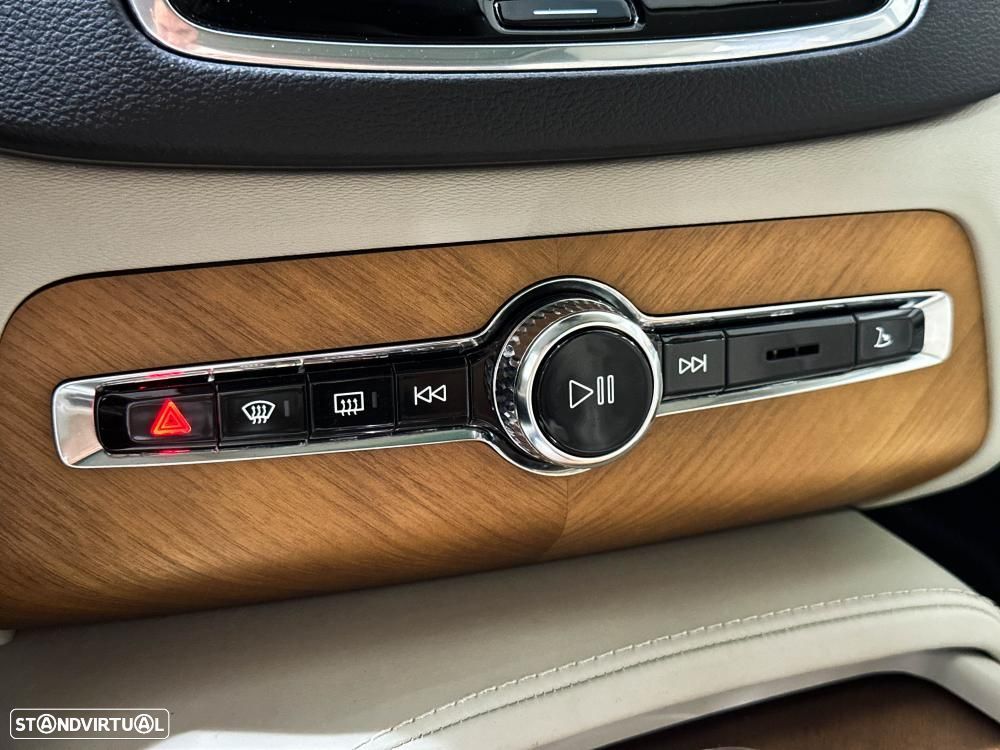 Volvo XC 90 T8 AWD Twin Engine Geartronic Inscription - 47