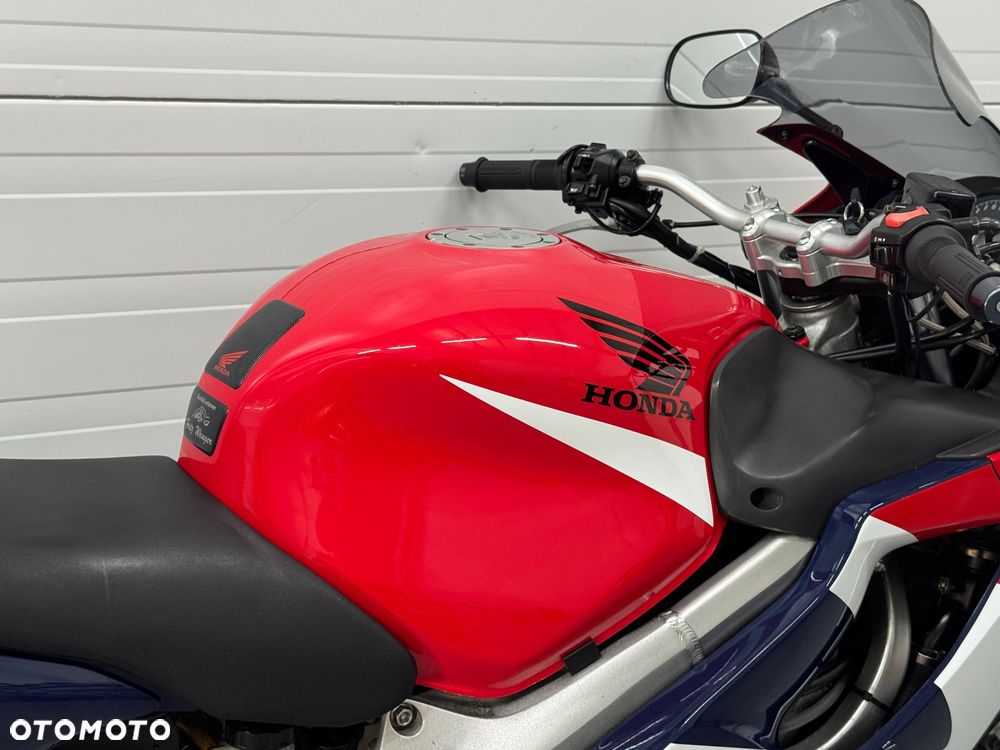 Honda CBR - 7