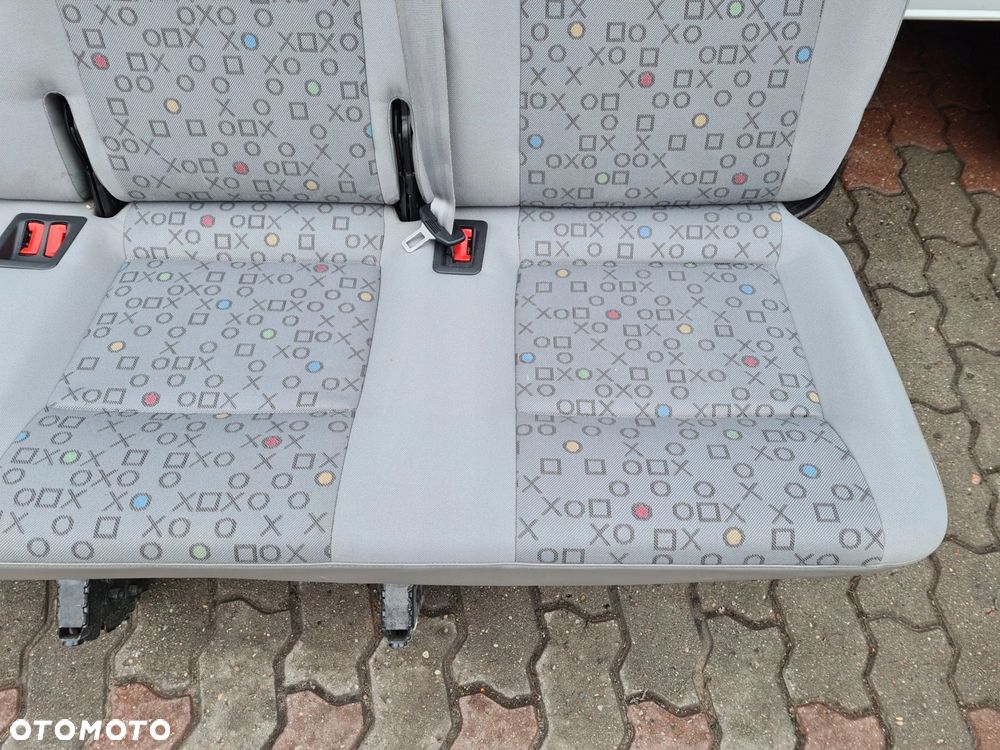 VW T5 T5 LIFT fotel trójka ławka tył 3rząd OX - 4