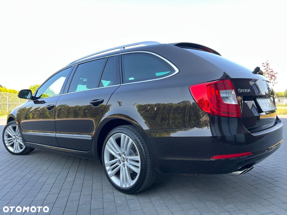 Skoda Superb 2.0 TDI 4x4 Elegance DSG - 7