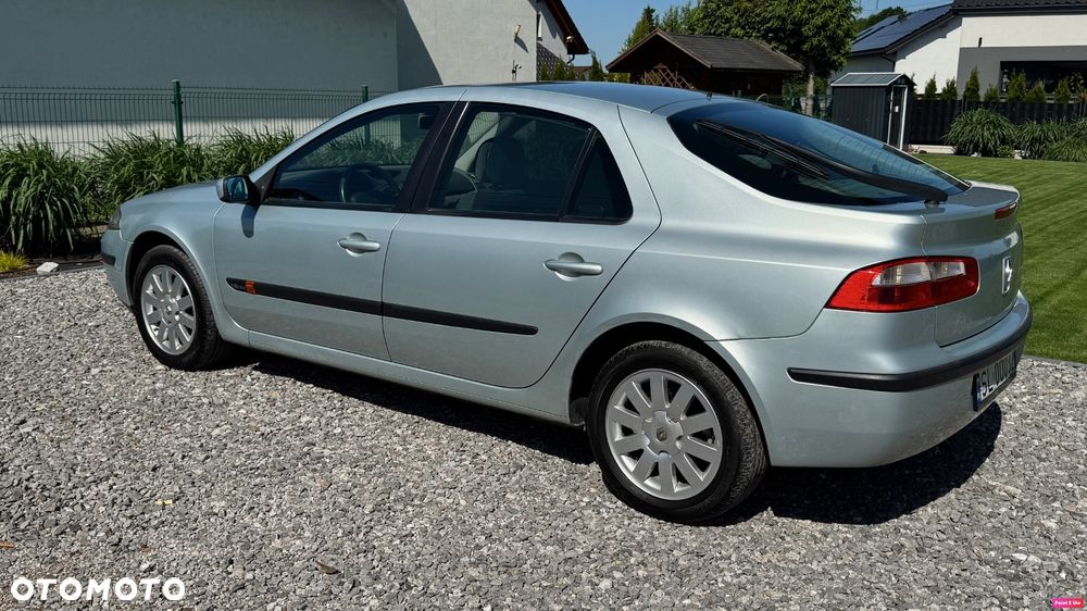 Renault Laguna 1.8 RXE - 2