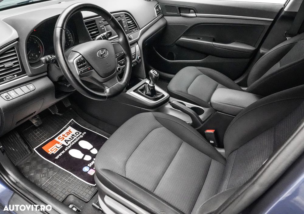 Hyundai Elantra 1.6 MPi Highway - 12