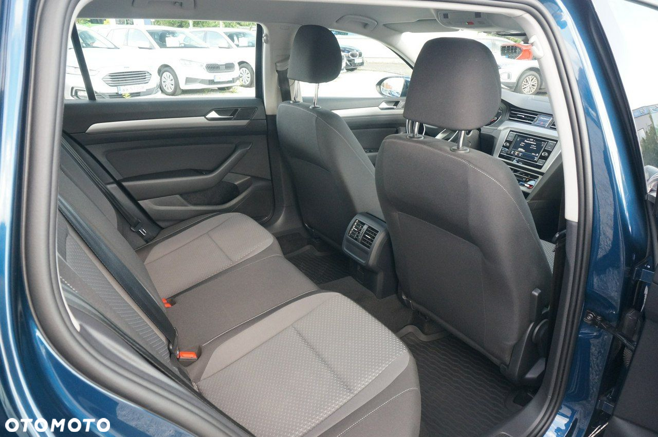Volkswagen Passat 2.0 TDI EVO Essence - 31