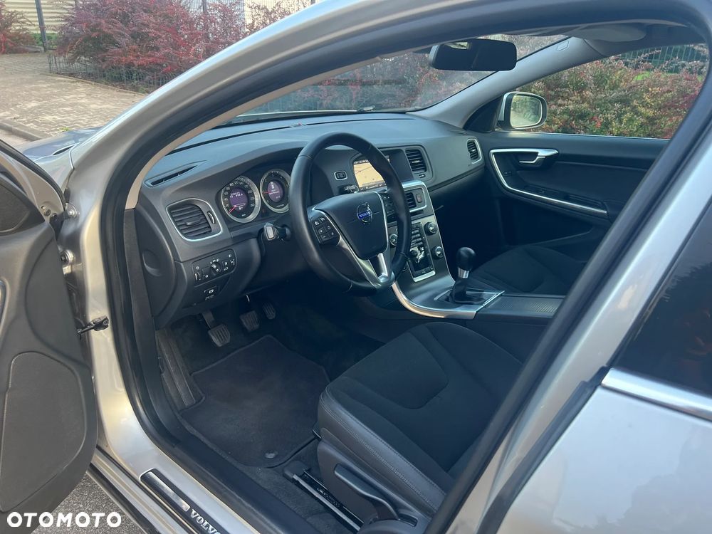 Volvo V60 - 18