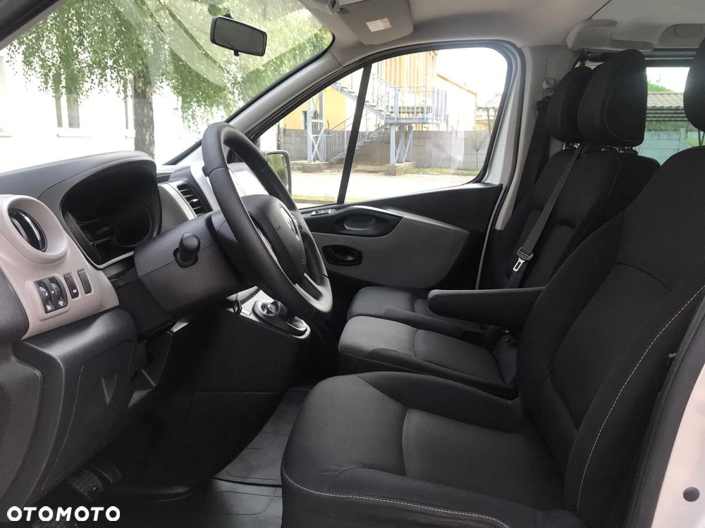 Renault Trafic Grand 1.6 dCi - 36