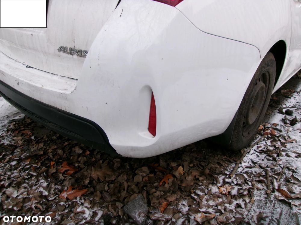 ZDERZAK TYŁ TOYOTA AURIS II  KOMBI 040 12-15 - 6