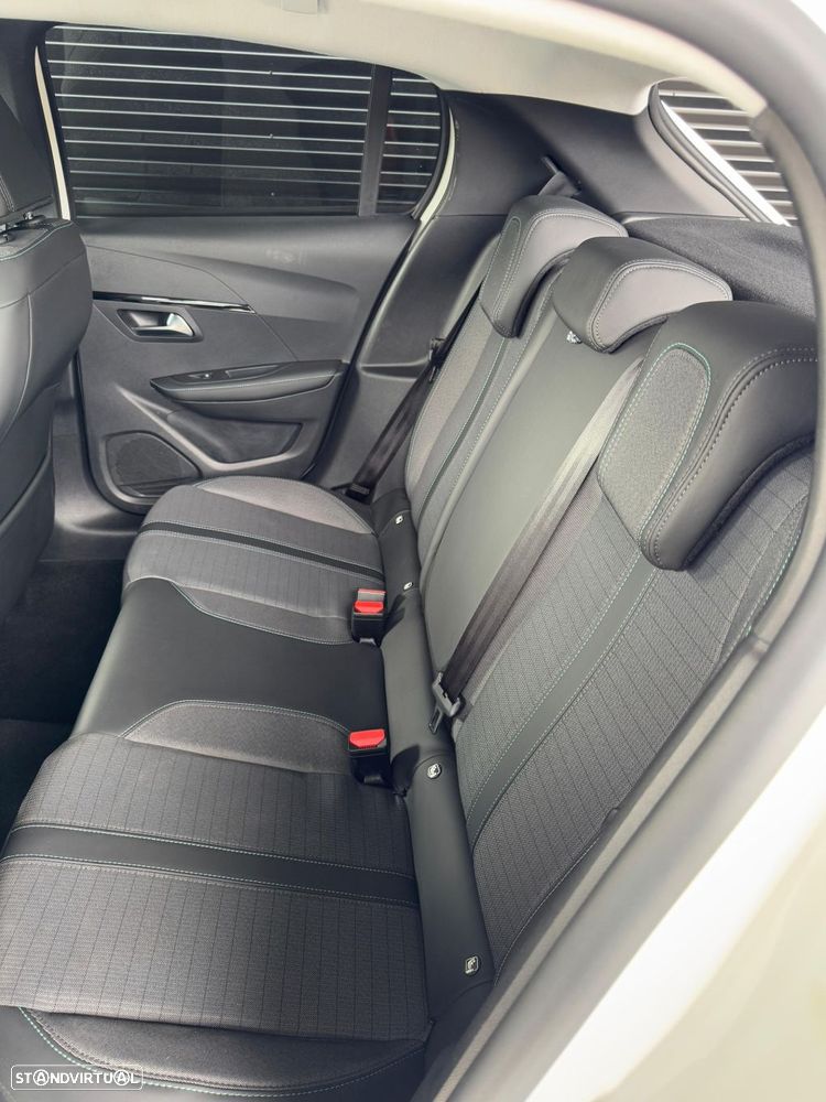 Peugeot 208 1.2 PureTech Allure Pack - 7