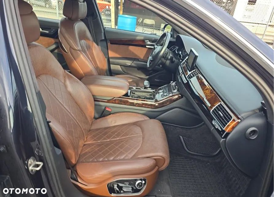 Audi A8 4.0 TFSI L Quattro - 9