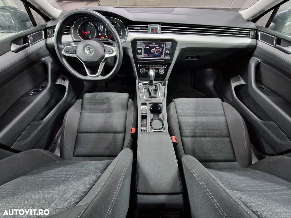 Volkswagen Passat 2.0 TDI DSG Comfortline - 8
