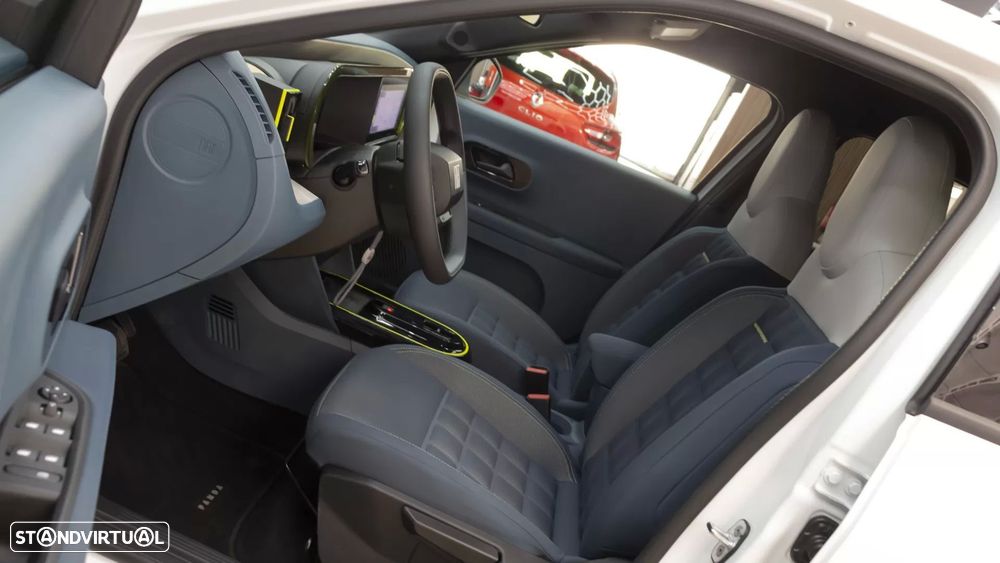 Fiat Grande Panda 1.2 Hybrid La Prima eDCT - 16