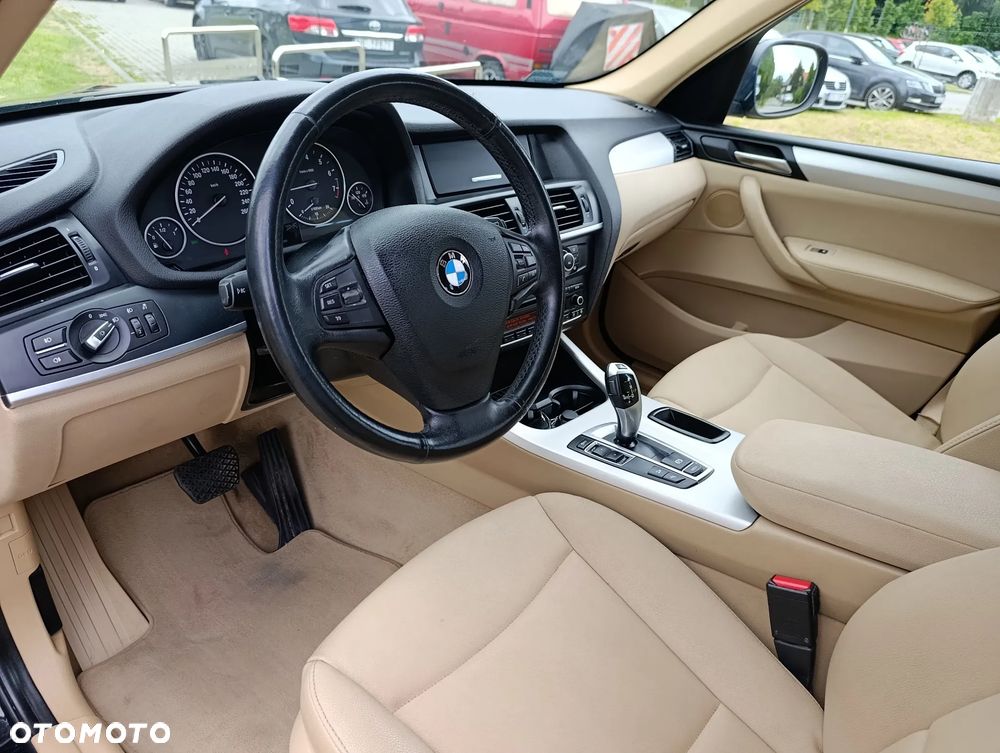 BMW X3 xDrive20i - 13