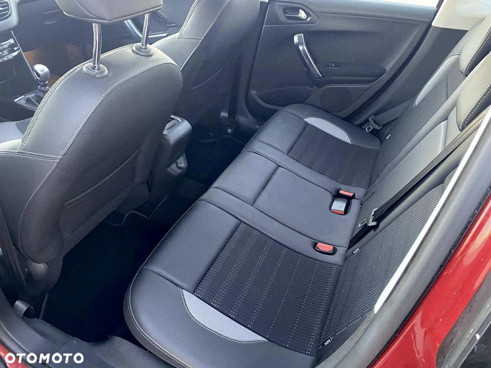 Peugeot 2008 BlueHDi FAP 120 STOP & START Allure - 7