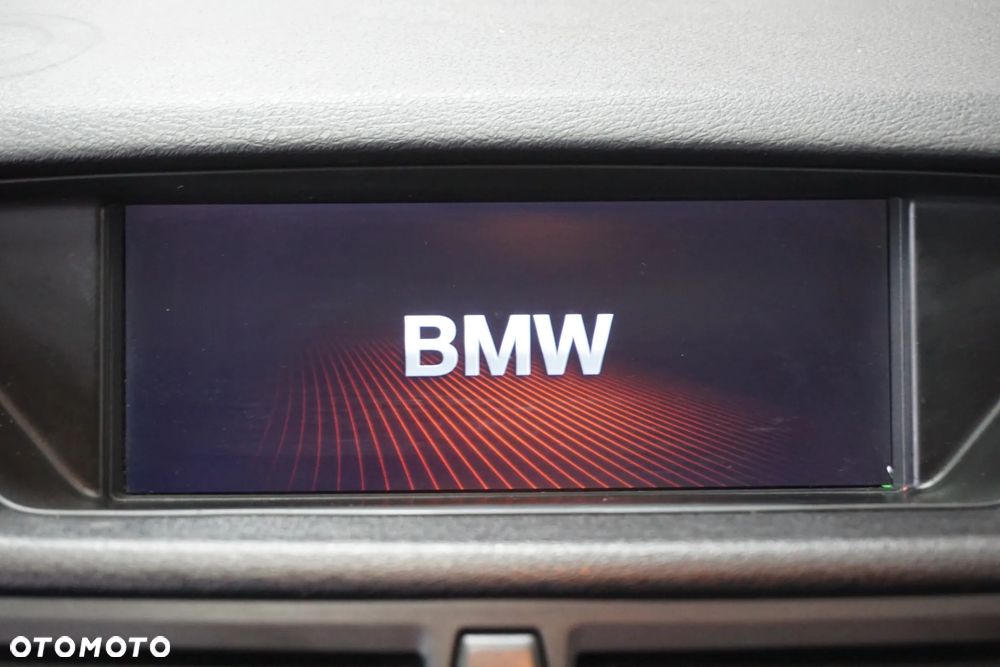 BMW X1 xDrive20d - 29