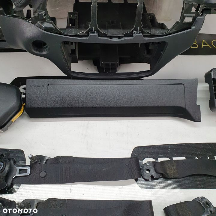 MERCEDES B-KLASA W246 SKÓRA DESKA ROZDZIELCZA KONSOLA KOKPIT PULPIT PODUSZKI AIRBAG AIR BAG PASY KIT SET - 10