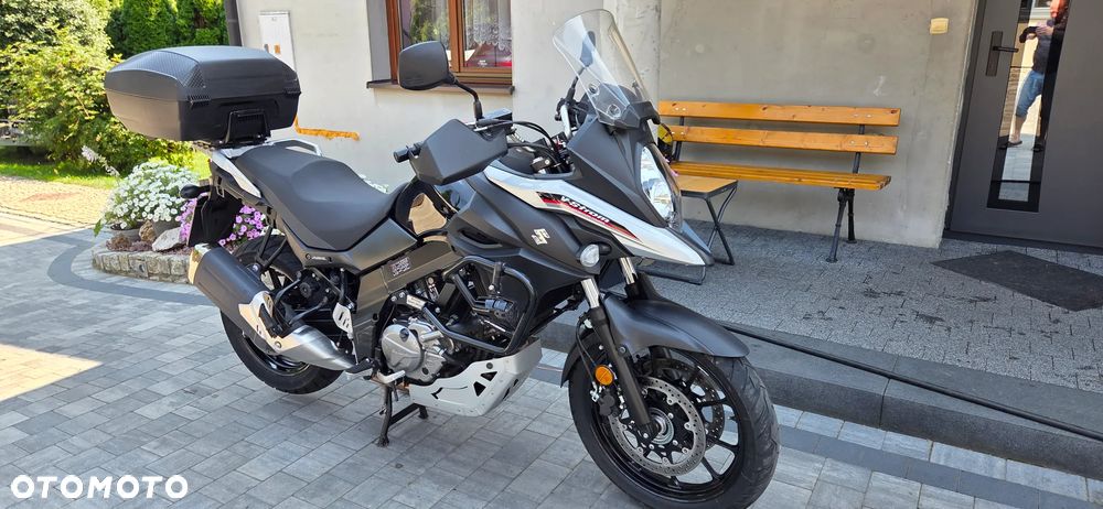 Suzuki V-STROM - 1