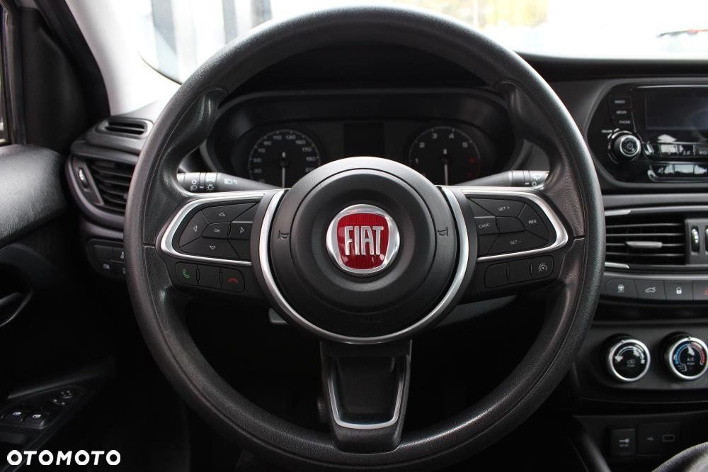 Fiat Tipo - 12
