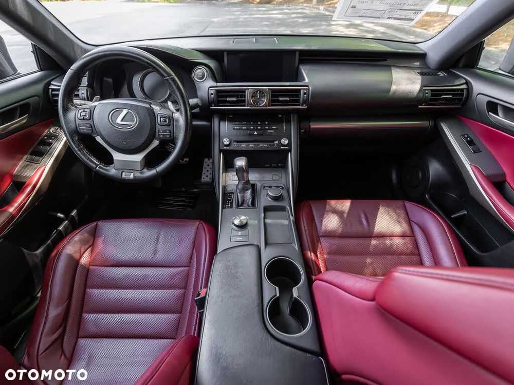 Lexus IS 200t F Sport - 4