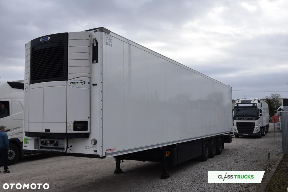 Schmitz Cargobull SKO FP 60 Carrier Vector 1550 - 1