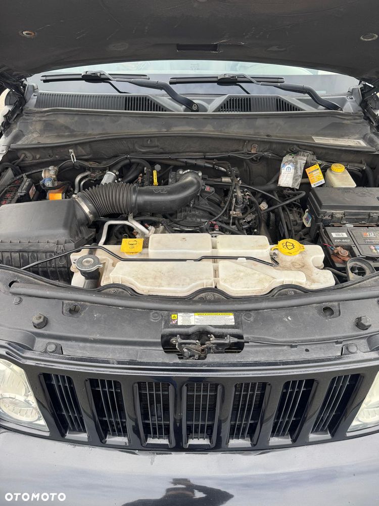 Jeep Liberty 3.7 4x4 - 30
