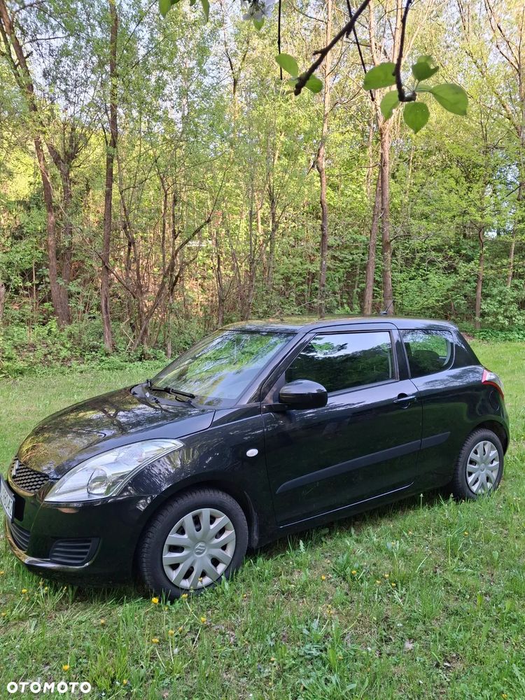 Suzuki Swift - 1