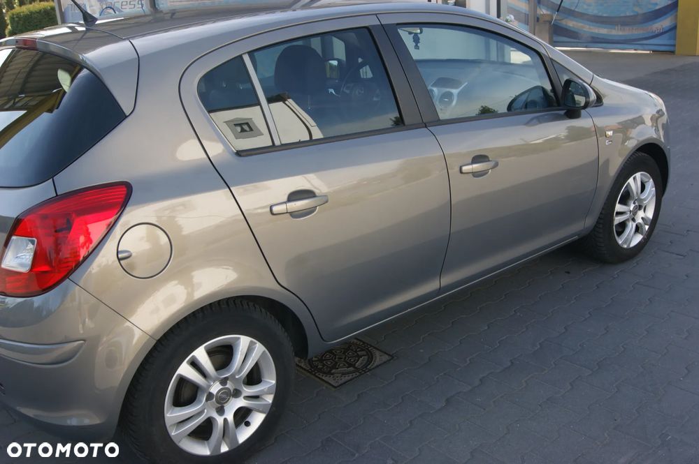 Opel Corsa 1.2 16V Energy - 8