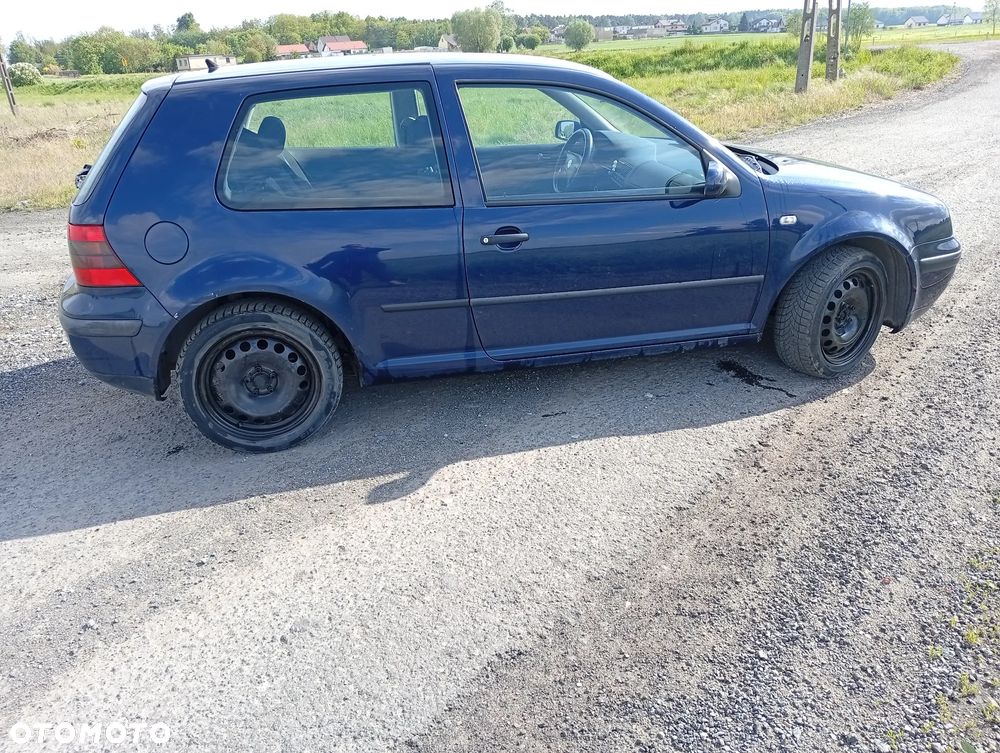 Volkswagen Golf - 3