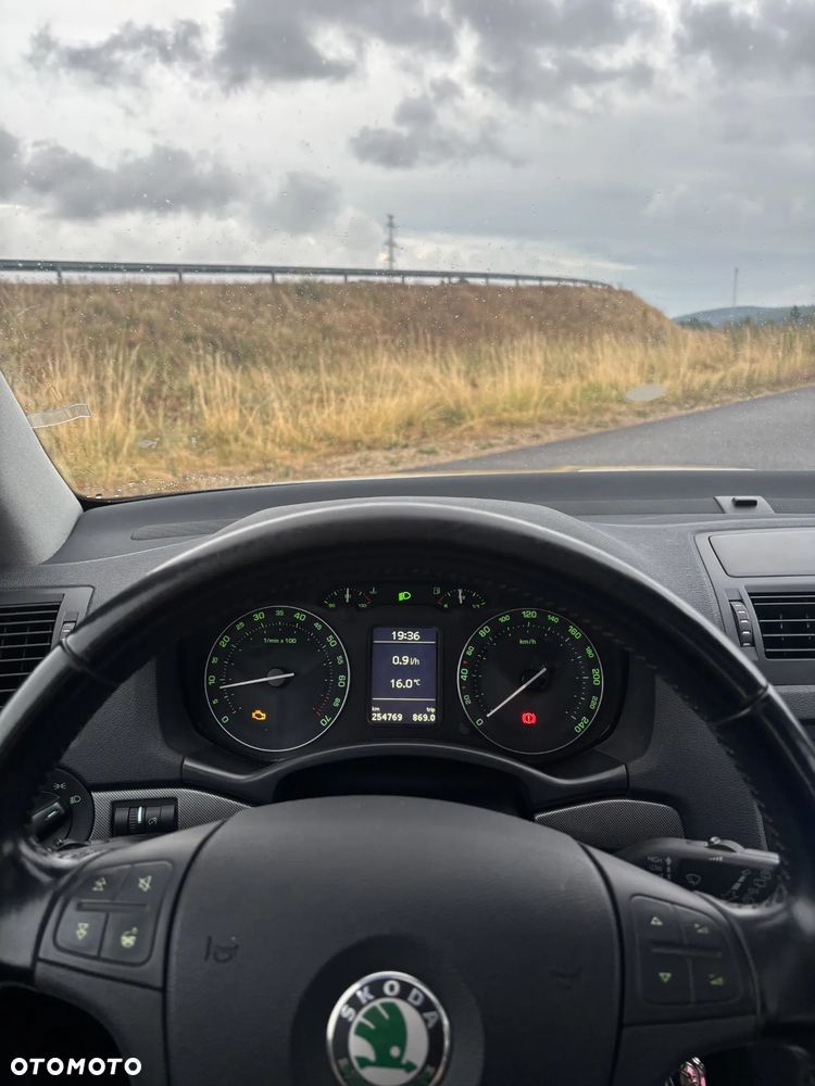 Skoda Octavia 1.6 FSI Ambiente - 5