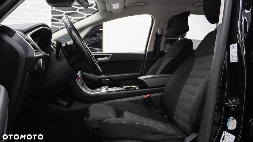 Ford S-Max 2.0 EcoBlue Titanium - 17