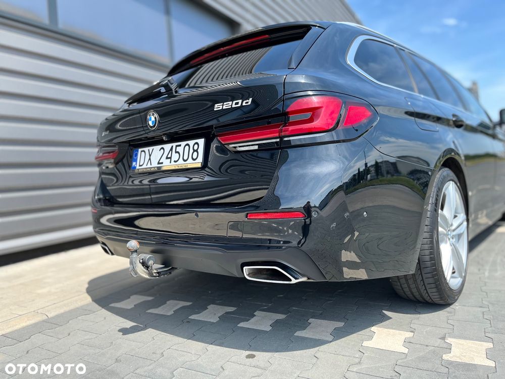 BMW Seria 5 520d xDrive - 6