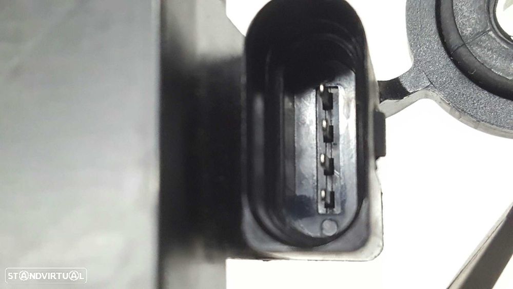 MOTOR LIMPA-VIDROS TRASEIRO VOLKSWAGEN GOLF VI (5K1) SPORT - 3