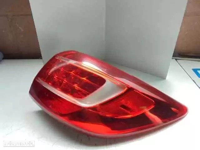 FAROLIM TRASEIRO DIREITO KIA SPORTAGE 2012 - - 2