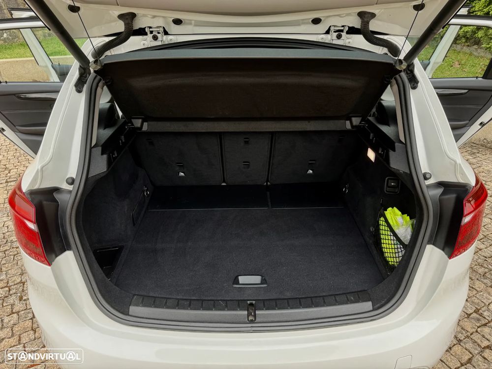 BMW 216 Active Tourer d Line Sport - 28