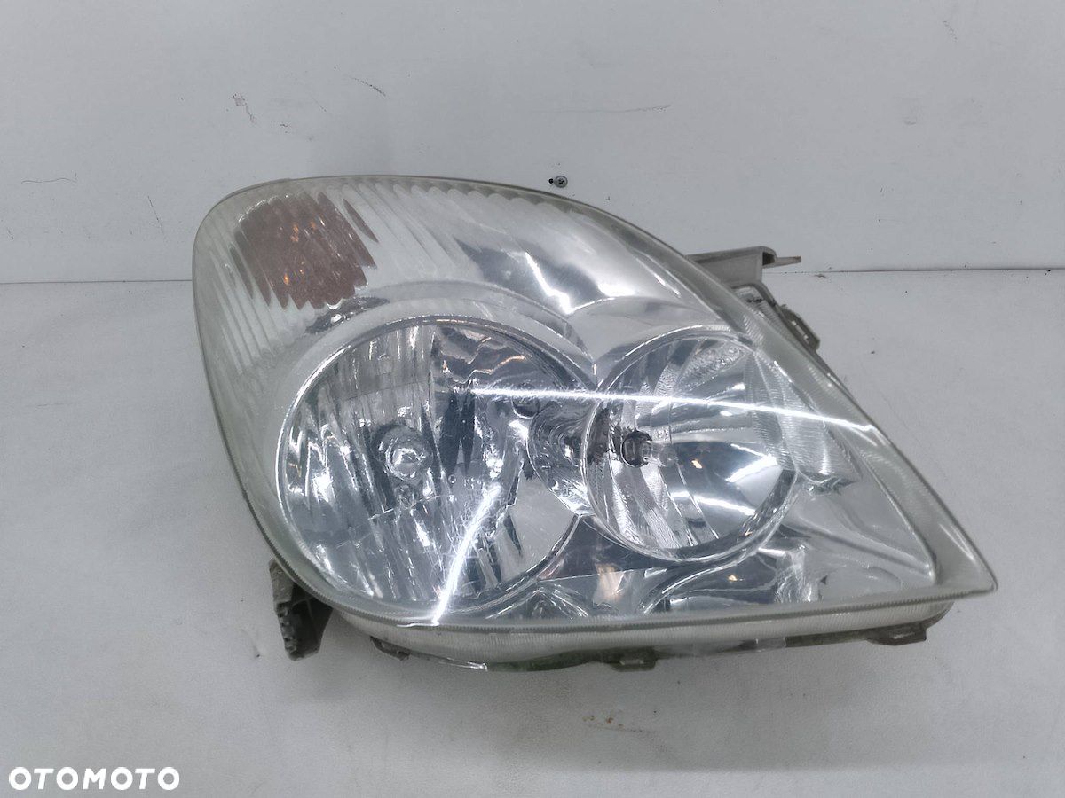 LAMPA PRZÓD PRAWA TOYOTA COROLLA VERSO I - 1
