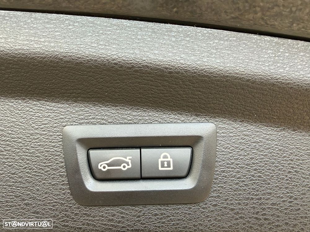 BMW X2 25 e xDrive Pack M - 38