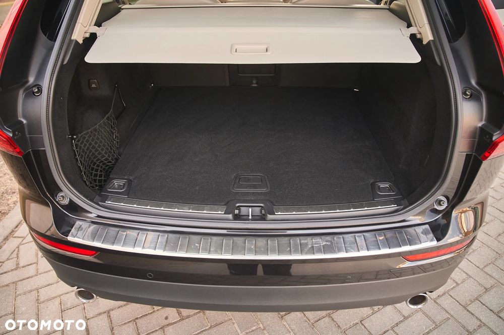 Volvo XC 60 - 25
