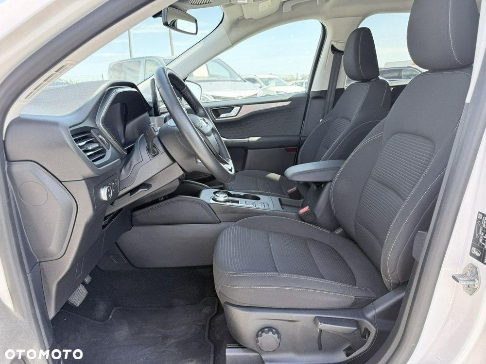 Ford Kuga 2.5 Duratec FHEV TITANIUM - 11