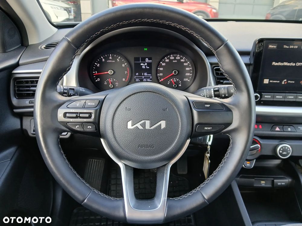 Kia Stonic 1.2 M - 8