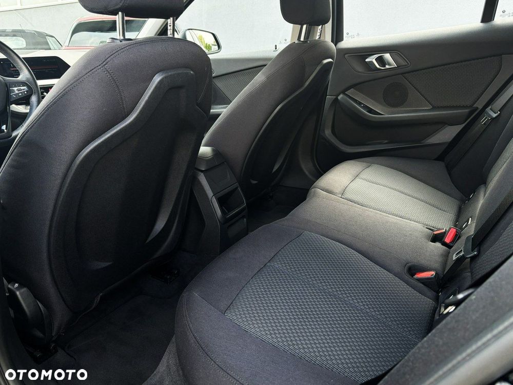 BMW Seria 1 118i - 14