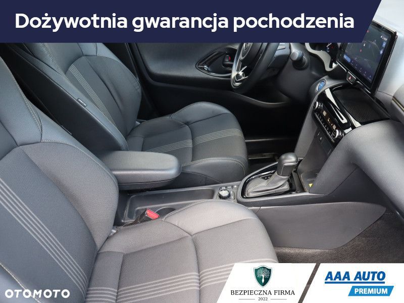 Toyota Yaris Cross - 10