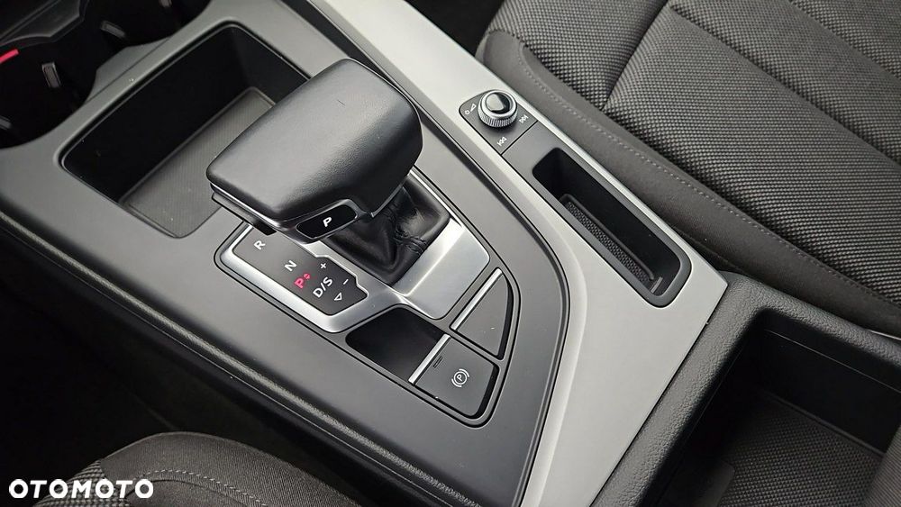 Audi A4 Limousine - 18