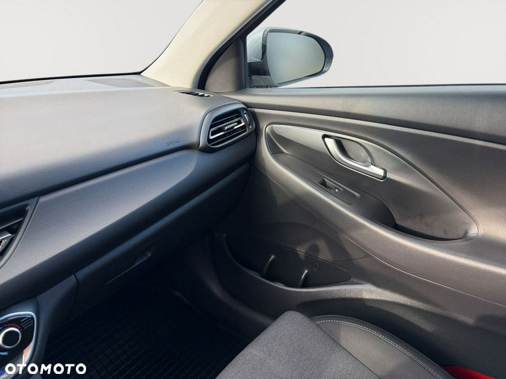 Hyundai i30 1.6 D Comfort - 20
