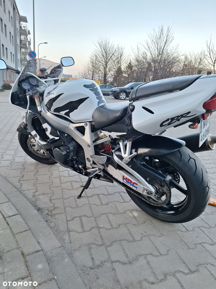 Honda CBR - 7