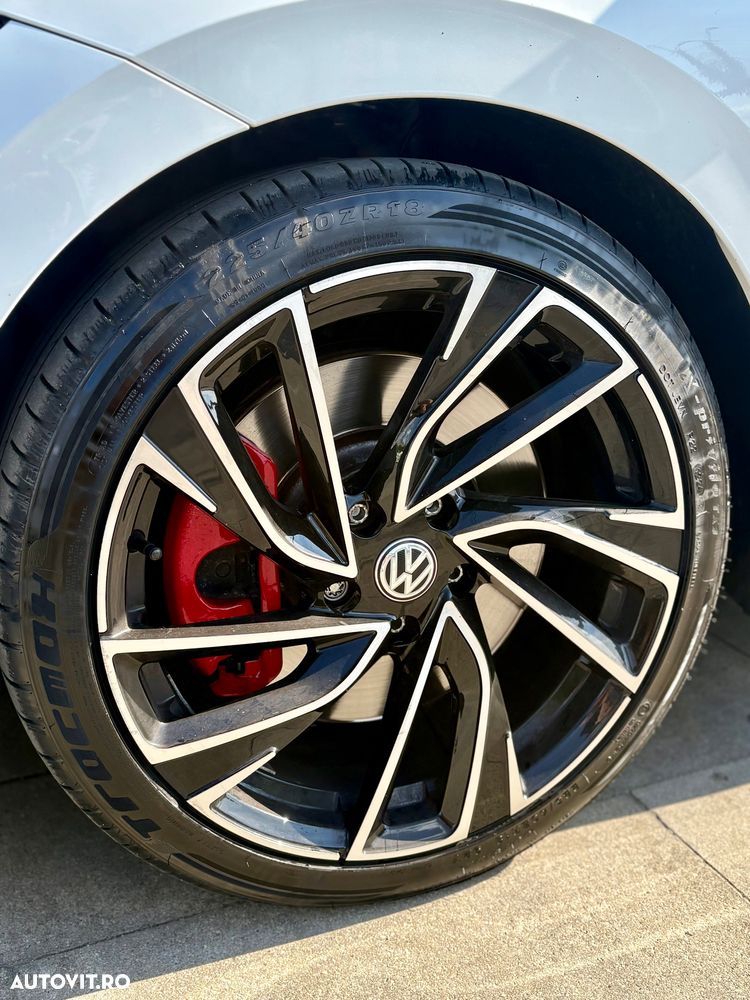 Volkswagen Golf 2.0 TSI GTI Performance - 7