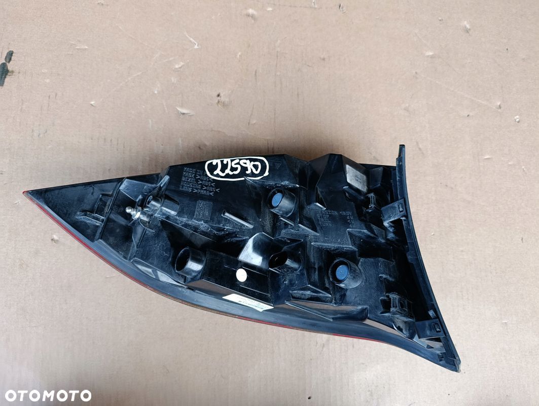 PORSCHE CAYENNE II 2 7P LAMPA PRAWA TYŁ TYLNA EUROPA 7P5945096T - 1
