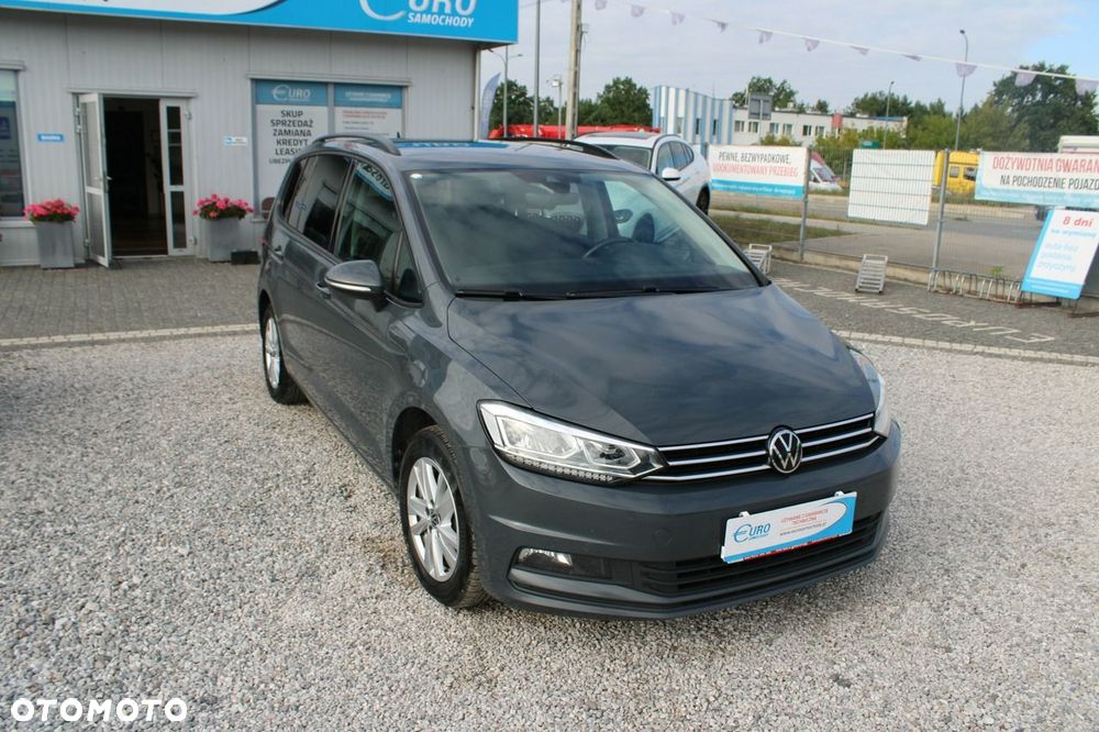 Volkswagen Touran 2023 photo 4