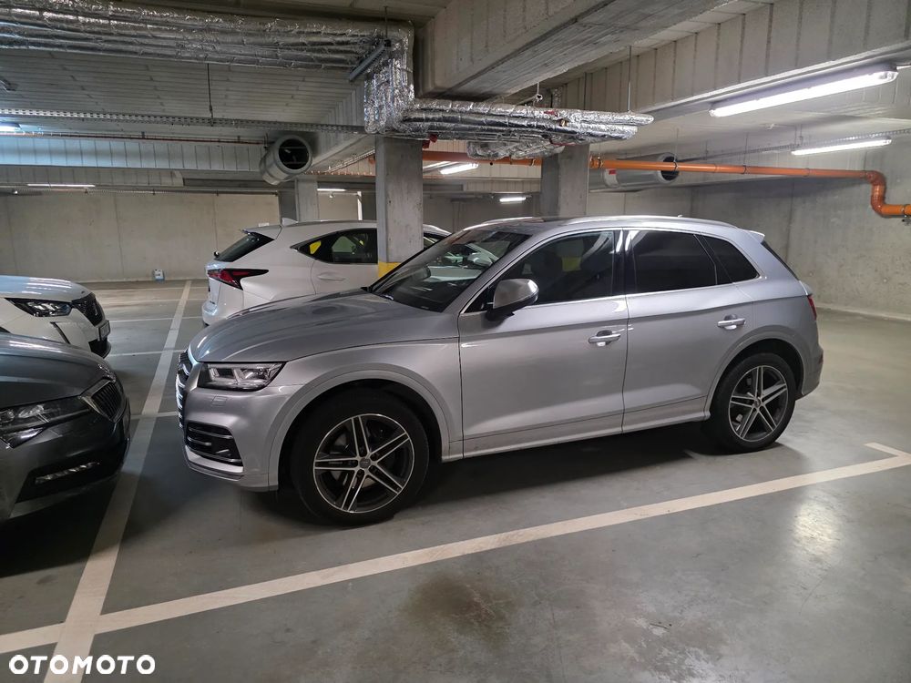 Audi SQ5 - 5