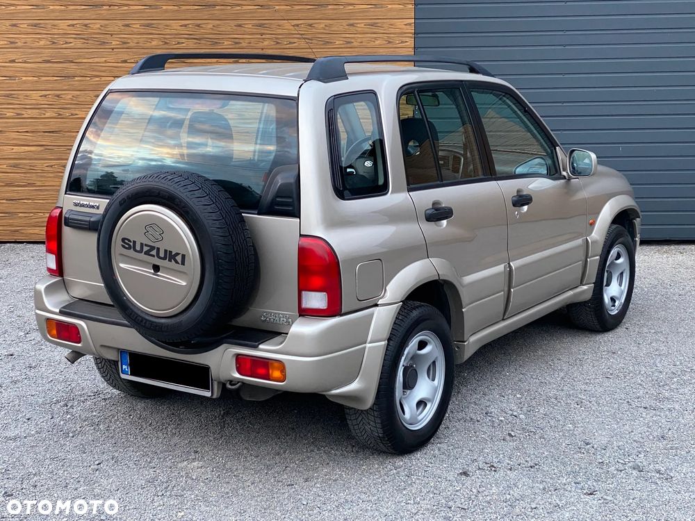 Suzuki Grand Vitara 2.0 Comfort Style - 20